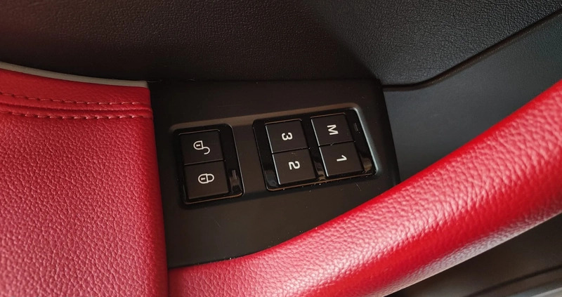 Jaguar F-Pace cena 115000 przebieg: 128000, rok produkcji 2018 z Międzyrzec Podlaski małe 529